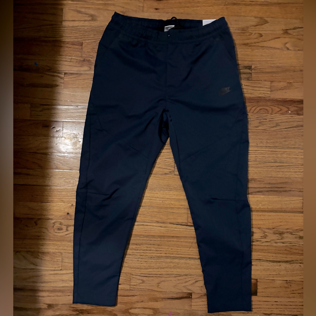 Brand New Nike Tech Nylon Paant
